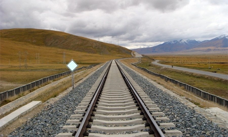 Тавантолгойн төмөр замын 49 хувийг 