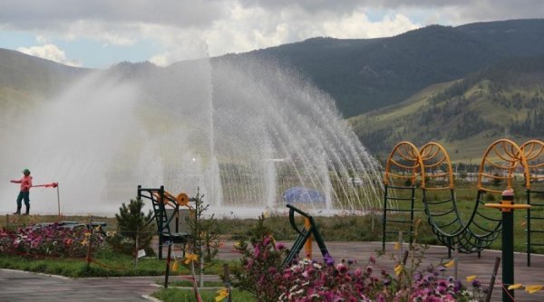 ҮНДЭСНИЙ ЦЭЦЭРЛЭГТ ХҮРЭЭЛЭНД ТОГЛОЖ ЯВСАН ХҮҮХЭД ТОГОНД ЦОХИУЛЖЭЭ