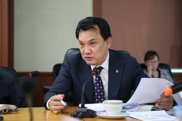 Өвөлжилт, хаваржилтын бэлтгэлийг хангахаар бүрэн бүрэлдэхүүнээрээ өндөржүүлсэн бэлэн байдалд ажиллах үүргийг өглөө