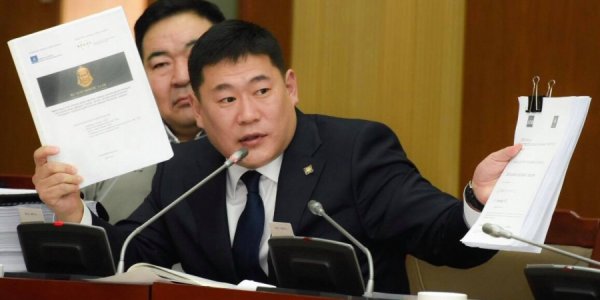 Л.ОЮУН-ЭРДЭНЭ ЭЦЭГТЭЭ ХАЯГДСАНЫХАА УУРЫГ М.ЭНХБОЛД ДАРГАД ГАРГАЖ БАЙНА