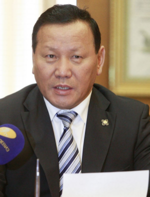 Ц.Оюунбаатар: Нөхөн сонгуульд Н.Энхбаяр, С.Ганбаатар нарын нэгийг нэр дэвшүүлнэ