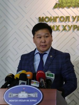 Д.Гантулгын шүүх хурал болно