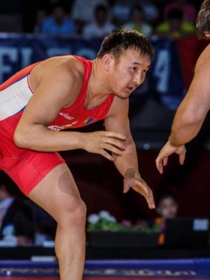 О.Үйтүмэн хүрэл медаль хүртлээ