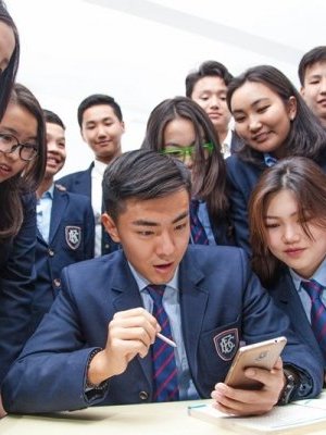 ЕБС-ийн ахлах ангийн сургалтын төлөвлөгөөг шинэчилжээ