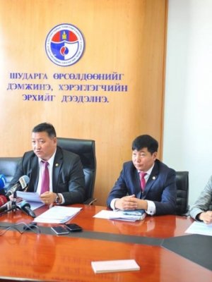 ШӨХТГ шатахууны үнэ нэмсэн асуудлыг дахин хянаж үзэх шаардлага хүргүүлсэн