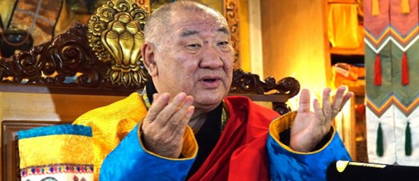 МӨНГӨНД ХЭТ УЛАЙРСАН Д.ЧОЙЖАМЦ ХАМБА ЮМ Л БОЛ БУСАД СҮМ ХИЙДҮҮД РҮҮГЭЭ ДАЙРЧ ДАВШИЛДАГ БОЛЛОО