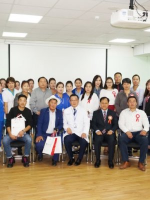 Хүндэт доноруудыг UMONEY картаар урамшууллаа