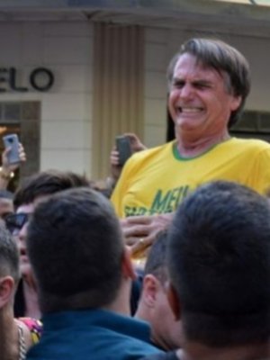 Бразилийн Ерөнхийлөгчийн сонгуульд нэр дэвшигчийг хутгалжээ