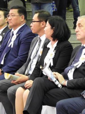 Импортыг орлох, инновацлаг, байгальд ээлтэй Улаанбаатар түншлэл 2018 олон улсын үзэсгэлэн, худалдаа нээлтээ хийлээ