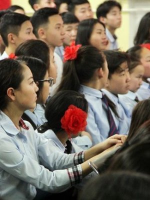 “Цахим орчны зохистой хэрэглээний талаар хичээл орох шаардлагатай” гэв