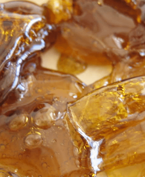 Карго илгээмжээр мансууруулах бодис улсын хил нэвтрүүлсэн гэмт этгээдүүдийг илрүүлжээ