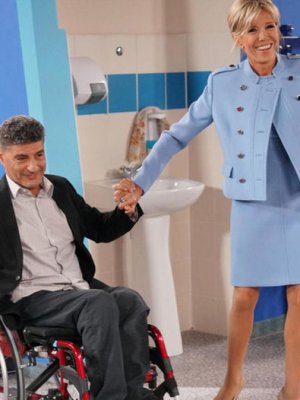 Францын тэргүүн хатагтай Брижит Макрон кинонд тогложээ