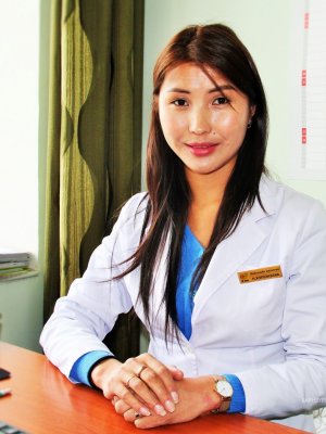 Н.Хэрлэнзаяа: Томуугын үед гэрээр дур мэдэн эмчилгээ хийхээс аль болох татгалзах хэрэгтэй