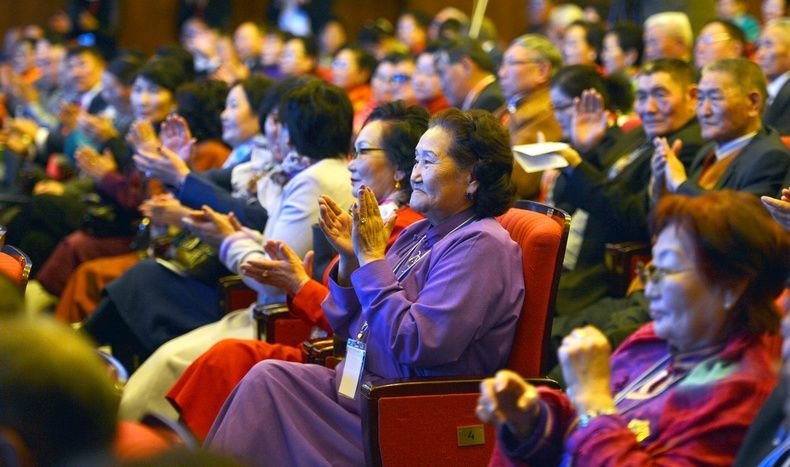 Нийт ахмадуудын 75 хувь нь тэтгэврийн зээлтэй