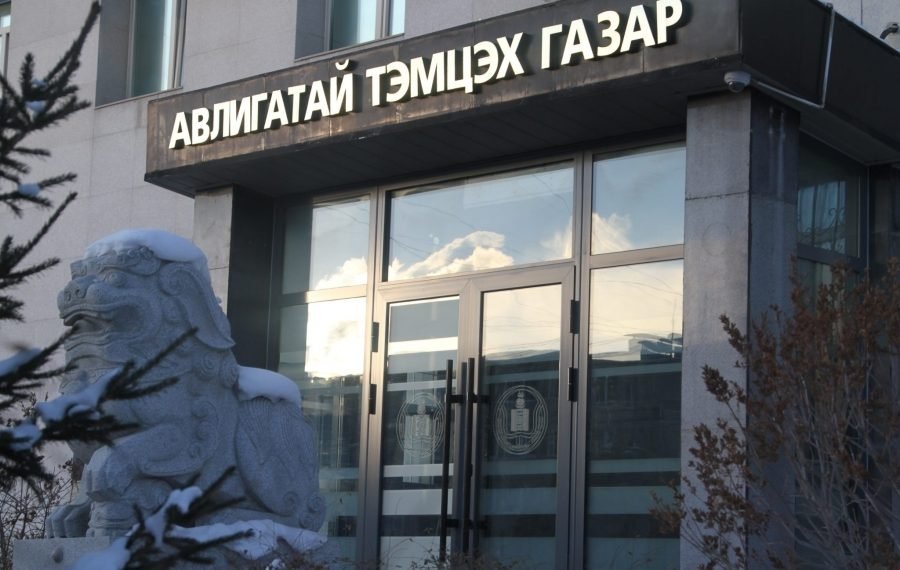 Сумын Засаг дарга соёлын өдрийг тэмдэглэн өнгөрүүлэхэд зориулж 10 сая төгрөгийн хандив авчээ