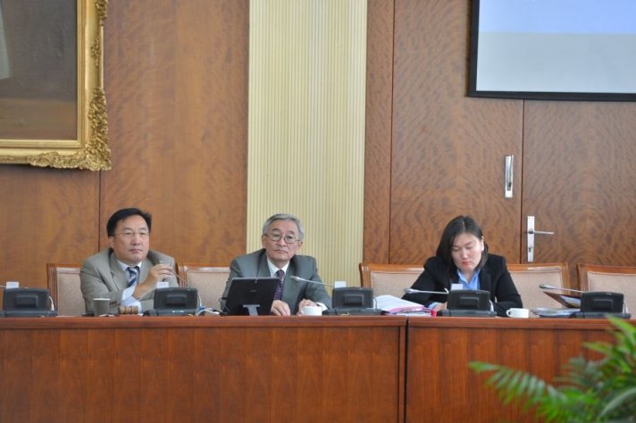 Ерөнхийлөгчийн өргөн мэдүүлсэн Валютын зохицуулалтын тухай хуулийн төслийг хэлэлцэнэ