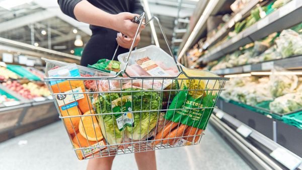 Амралтын өдрөөр ажиллах зах, худалдааны төв, арилжааны банкуудын цагийн хуваарь