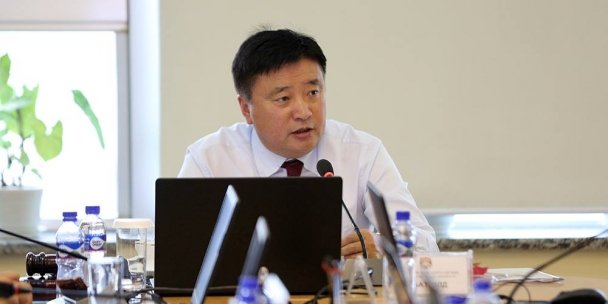 С.Амарсайхан: Хотын даргын ажлыг 80 хувьтай 