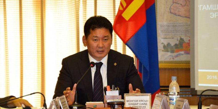 Н.Энхбаярт сөгдөж явсан У.Хүрэлсүхийн хамсаатнууд Хадгаламж банкны 14.2 тэрбум төгрөгийн хохирлоо төлсөн үү?