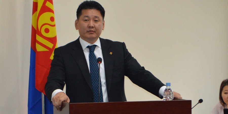 У.Хүрэлсүхийн холбогдсон 20 тэрбумын хэргийг прокурорт шилжүүлжээ