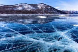 Гол мөрний мөс бүрэн бэхжээгүй, цөмрөх аюултай байна