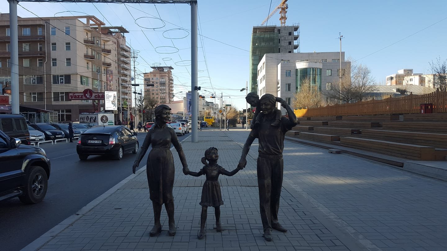 Харагдах байдал ба үнэн