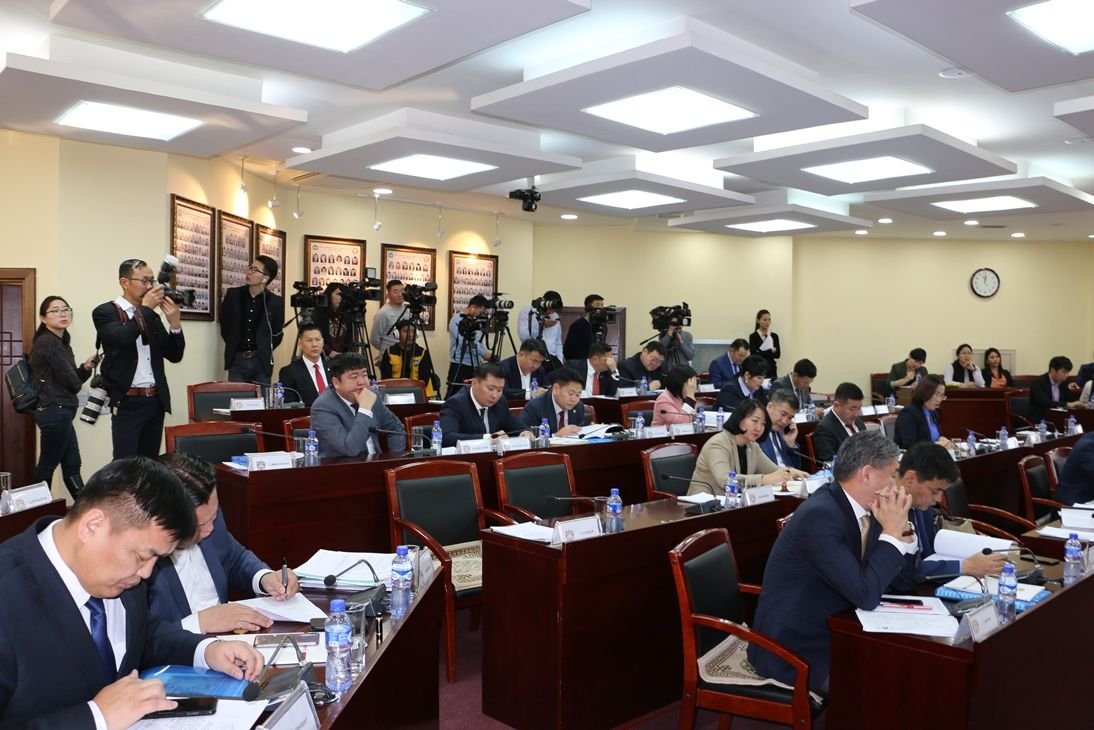 Газрын төлбөрөөс 52, өмч хувьчлалаас 90.1 тэрбум төгрөгт төвлөрүүлэхээр төлөвлөжээ