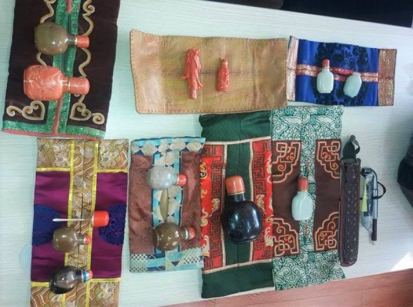 Хулгайн уд зүйлсийг худалдаж авсан алт, мөнгөний ченжүүдийг саатуулжээ