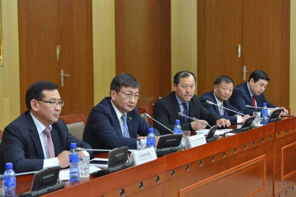 Зам, тээврийн хөгжлийн сайд Я.Содбаатар Европын холбооны гишүүн улсуудаас монгол улсад суугаа элчин сайд нартай уулзав