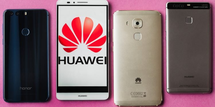 Дэлхийн улсууд HUAWEI утаснаас татгалзаж эхэллээ