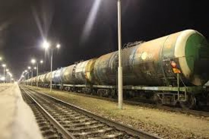 “Роснефть”-ийн шатахууны үнэ тонн тутамд 82-148 ам.доллараар буураад байна