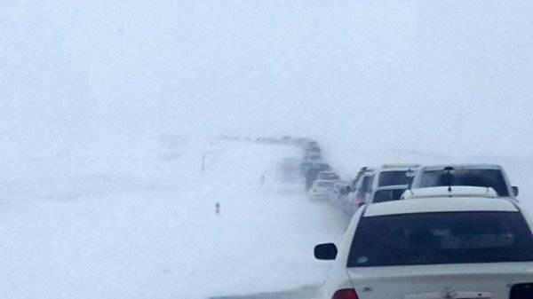 Цасан шуурганы улмаас дөрвөн айлын гэр нуржээ