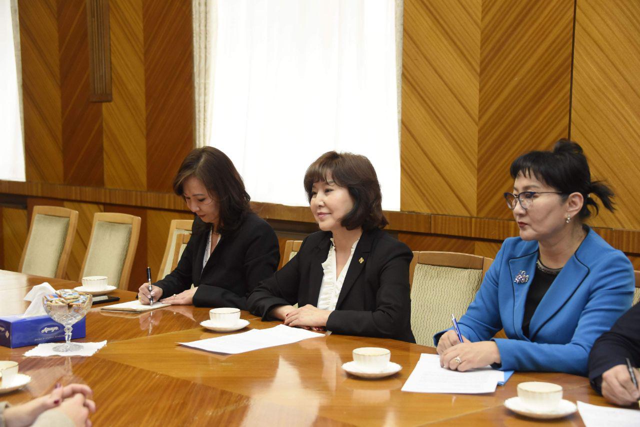 Улсын хэмжээнд томуугийн харуулдан тандалтын 115 нэгж, 6 вирус судлалын лаборатори ажиллаж байна