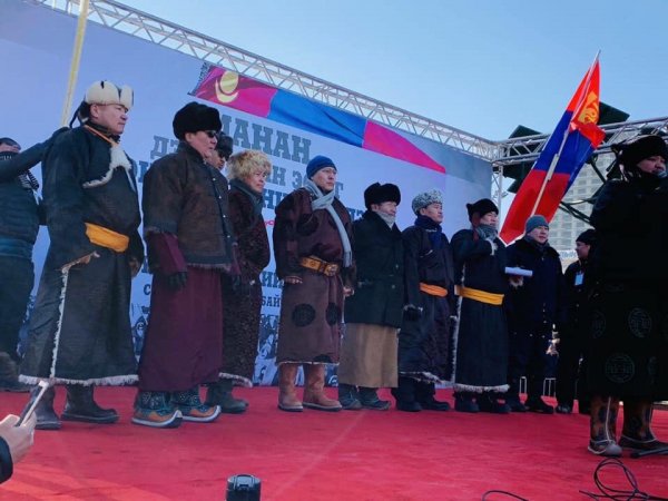 Жагсагчдын төлөөлөл УИХ-ын дарга М.Энхболдтой уулзаж байна