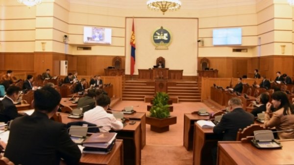 ЧУУЛГАН: Ерөнхийлөгчийн өргөн барьсан хуулийг төслийг хэлэлцэхийг дэмжлээ