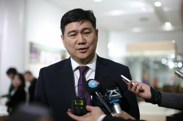 Ц.Цолмон: Чуулганыг 14 хоног сунгаж хуралдуулах боломжтой