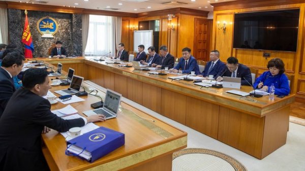 Цагаан сараар зургаан хоног амарна