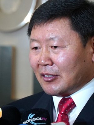 “Хөдөлмөрийн баатрыг бүтээсэн түүх” хэмээх хэрэг үүсэх вий