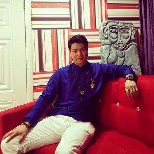 Дуучин A Cool ”+17”-г шүүмжлэв