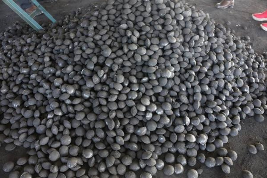 Засгийн газраас нэг тонн шахмал түлш үйлдвэрлэхэд 50 мянган төгрөгөөр дэмжинэ