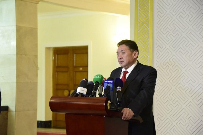 М.Энхболд Ерөнхийлөгчийн санаачилсан хуулийн эсрэг санал өгчээ