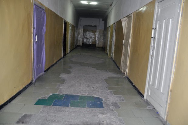 Эрэн сурвалжлагдаж байсан 140 оргодлыг нийтийн байруудаас барьжээ