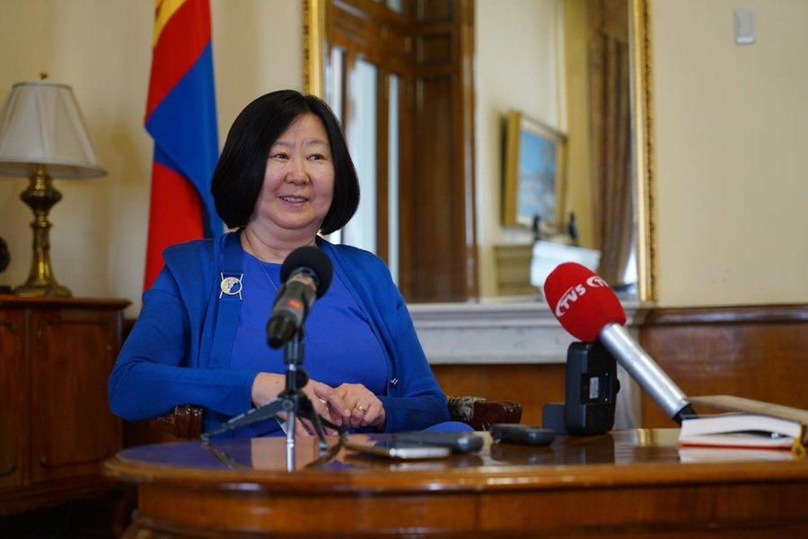 Б.Дэлгэрмааг Элчин сайдаас эгүүлэн татахыг дэмжив