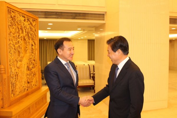 Баруун бүсээс мах, махан бүтээгдэхүүн, зүүн бүсээс хөх тариа, улаан буудайн гурил БНХАУ-д экспортлохыг нэмэгдүүлэх санал дэвшүүлэв