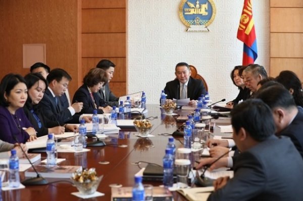 Ерөнхийлөгч Х.Баттулга хүүхэд хамгааллын асуудлаар зарлиг гаргав