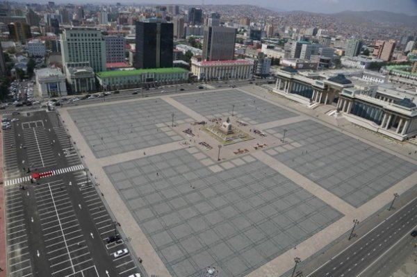 Сүхбаатарын талбайн газрыг банкны барьцаанд ТАВЬСАН vs ТАВИАГҮЙ