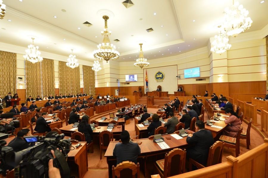 УИХ-ын чуулганаар 13 асуудал хэлэлцэнэ