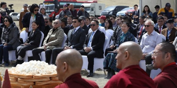 Хотын захирагч Монголын үндэсний кино үйлдвэрийн шав тавих ёслолд оролцлоо