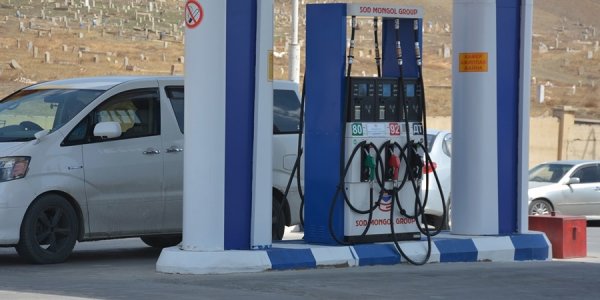 Зөвшөөрөлгүй үйл ажиллагаа эрхэлсэн шатахуун түгээх, хийгээр цэнэглэх станцын үйл ажиллагааг зогсоолоо