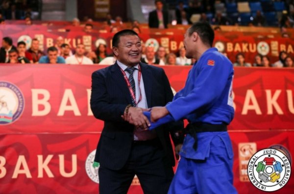 Баку гранд слам: Д.Амартүвшин, Ё.Басхүү нар хүрэл медаль хүртлээ
